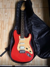 Chitarra elettrica schecter