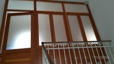 PORTA VETRATA IN LEGNO CON DUE FINESTRE e 1 PORTA d'INGRESSO