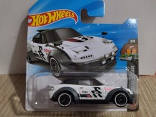 MAZDA MX-5 MIATA WHITE 1/5