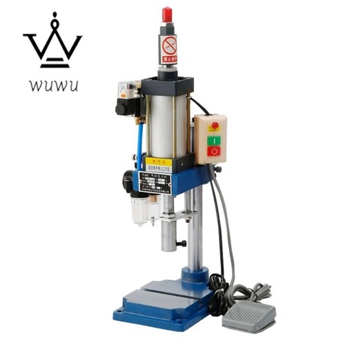 Punzonatrice pneumatica con