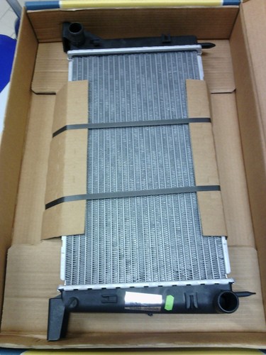 Radiatore per ford - ford, 1985