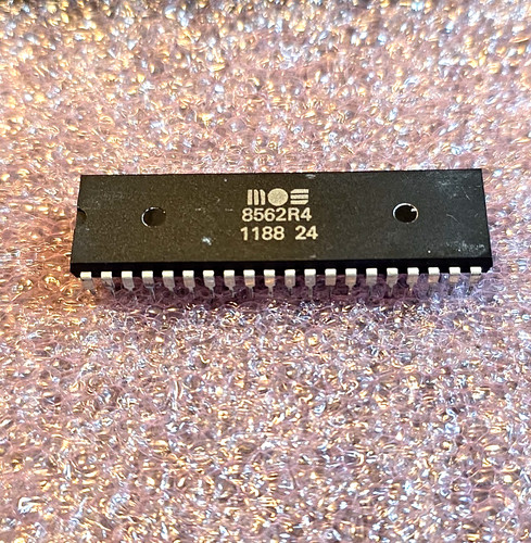 Commodore mos 8562r4 data - commodore, (data