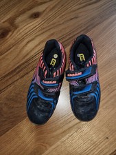 Enkami, Fussball Boots, mehrfarbig, Gr. 32, gebraucht