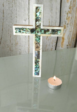 Croce di Madreperla in Legno