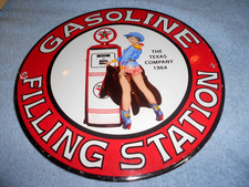 INSEGNA OLIO VINTAGE 1964 TEXACO STAZIONE DI RIFORNIMENTO POMPA BENZINA DONNA PORCELLANA METALLO