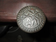 MW.A865: ANTIQUE GOLD ENGRAVED