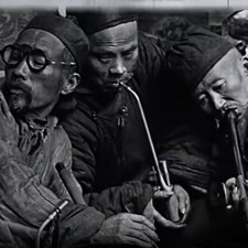 Antica pipa inscritta Cina