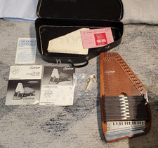 Oscar Schmidt Autoharp 36