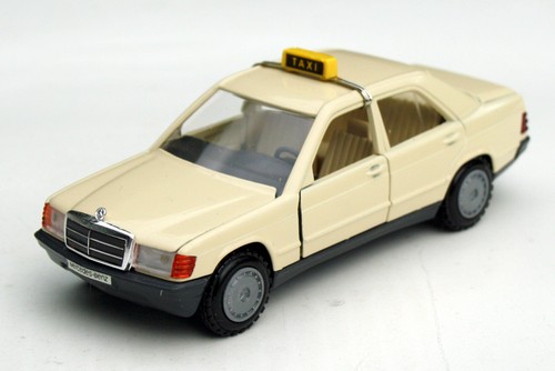 Mercedes 190 190e - 190/190e, anno