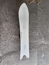 Korua Apollo 152 Right Snowboard Goofy Surfino Carving