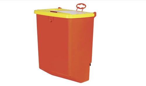 Mangiatoia plastica per - plastica,