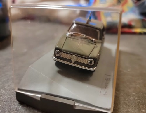 Alfa romeo giulia 1300 polizia - giulia,