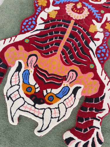 Tappeto tigre tibetana rossa