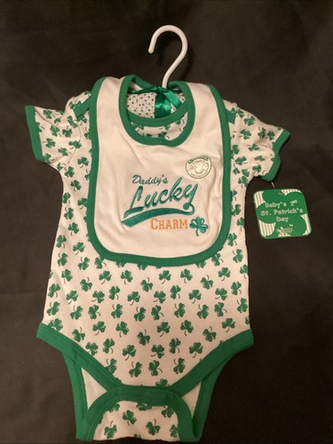 Trifoglio irlandese bambino