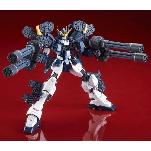 Bandai 100 gundam - pb, mg