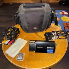 Videocamera digitale Samsung HMX-Q10BN/XAA Full HD 20X zoom piccola/elegante **TESTATA!!!