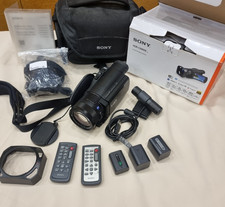 Videocamera Sony HDR-CX900E Full HD con pacchetto accessori