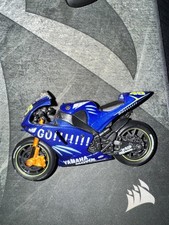 122043046 Yamaha YZR-M1