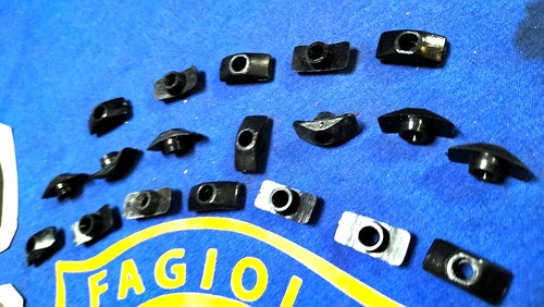 Bottone fiat tipo tassello - fiat,