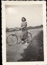 ANNI '40 - RAGAZZA IN