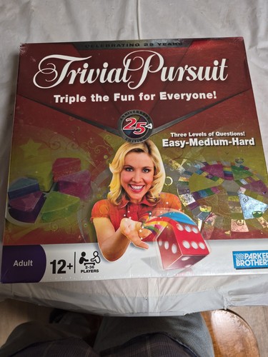 Trivial pursuit 25th - pursuit,
