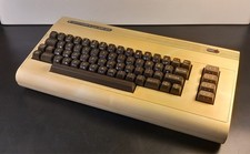 COMMODORE VIC 20 - USATO - FUNZIONANTE - TESTATO PARZIALMENTE