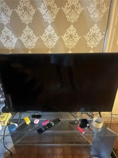 Samsung UE43NU7190U 43” 4K QLED Smart TV Flat Funzionante Con Telecomando