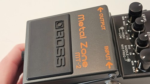 Boss metal zone - mt-2,