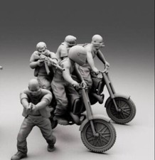 Modellino statuina in resina