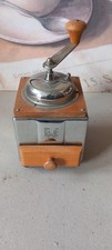Vecchio Macinacaffé macinino macina caffé  In Legno  Metallo Marca B G ITALIA
