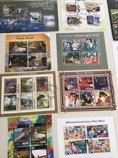 LOT de 18 Blocs 90 Timbres
