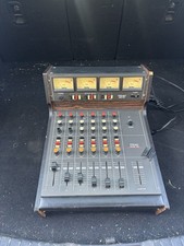 Mixer audio TEAC modello 2a e