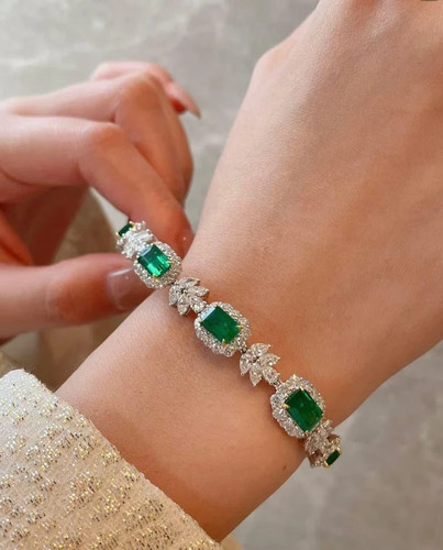 Bracciale aureola smeraldo