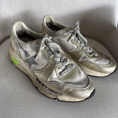 Golden goose running - golden,