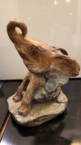 Scultura elefante seduto - , in