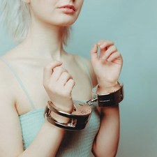 Clejuso n. 15 - Manette molto pesanti con catena