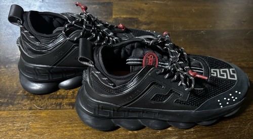 Versace chain reaction - reaction,