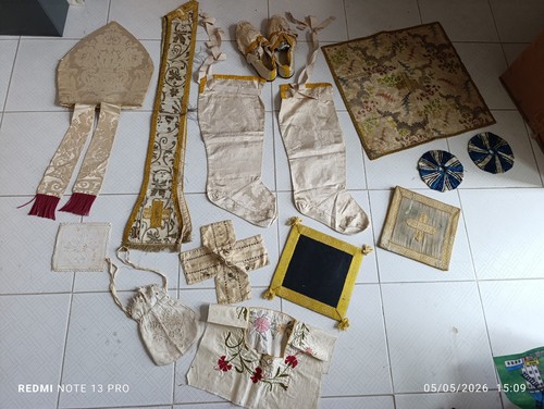 Lotto materiale sacro - materiale,