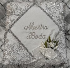 Elegant White Nuestra Boda