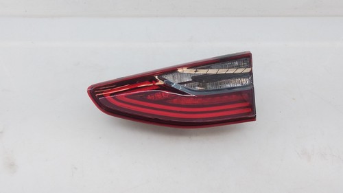 92404j7050 right rear light - rear, in