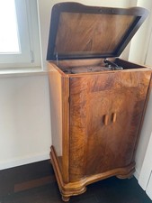 Mobile Vintage Magnadyne Radio E Giradischi In Radica Di Noce- Ristrutturato