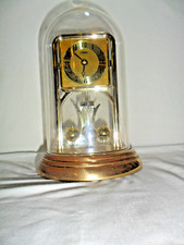 Orologio da tavolo a pendolo con cupola in vetro