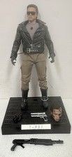Hot Toys Terminator T-800