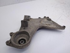 EXHAUST SUPPORT BRACKET