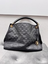 Louis Vuitton Artsy Infini