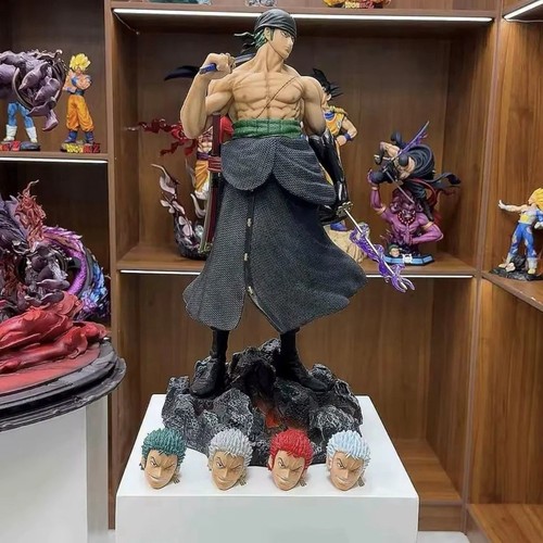 Action figure one - ✅, piece