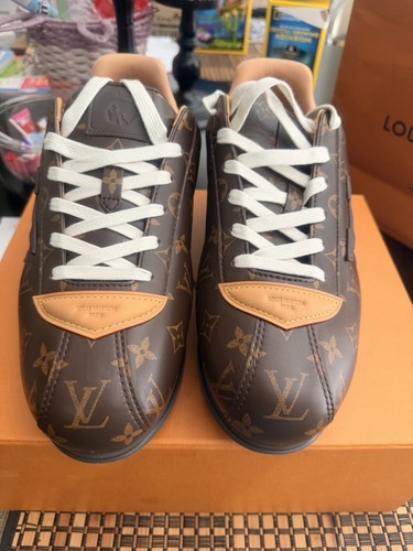 Sneakers louis vuitton - louis,
