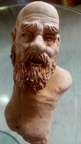 Testa terracotta personaggio