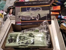 MONOGRAM 1/24- KIT FORD T-BIRD