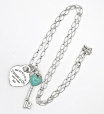 Collana con ciondolo chiave